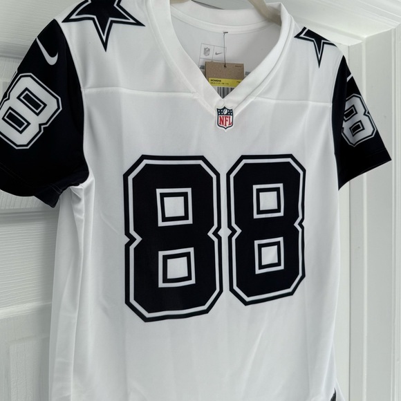 NWT Nike NFL Dallas Cowboys CeeDee Lamb #88 Jersey Women’s Small - Picture 3 of 8